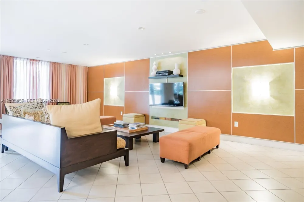 7350 SW 89th St #1411S Miami, FL 33156