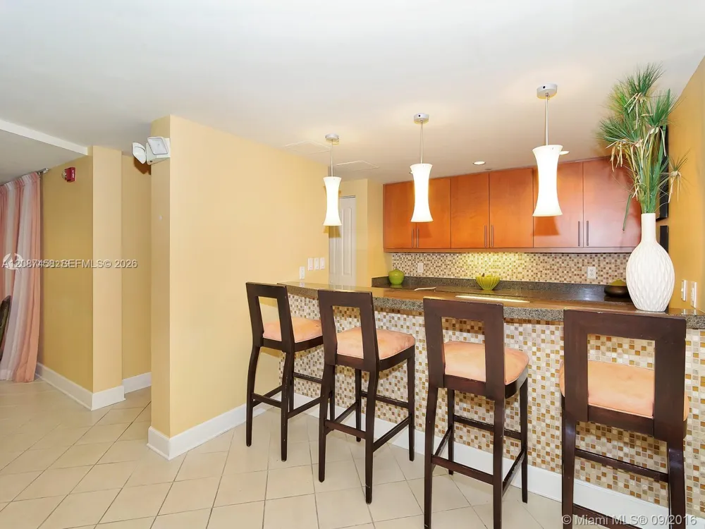 7350 SW 89th St #1411S Miami, FL 33156