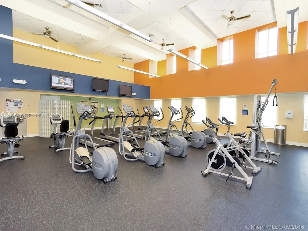 7350 SW 89th St #1411S Miami, FL 33156