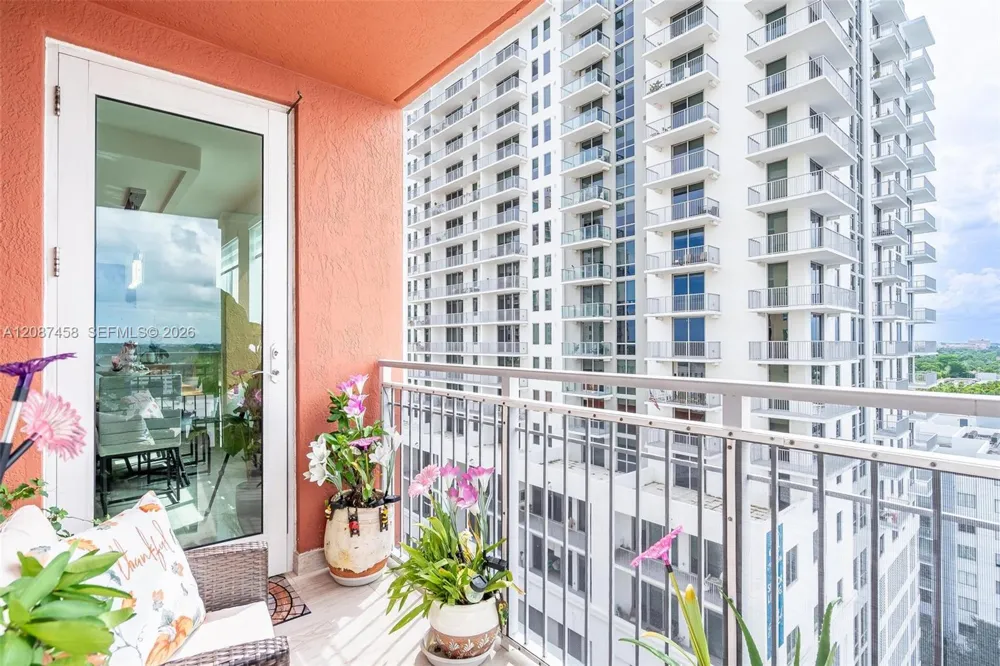 7350 SW 89th St #1411S Miami, FL 33156