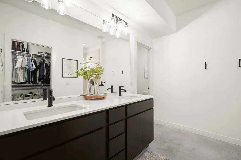 5616 S 1st Street #18 Austin, TX 78745