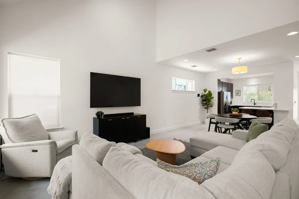 5616 S 1st Street #18 Austin, TX 78745