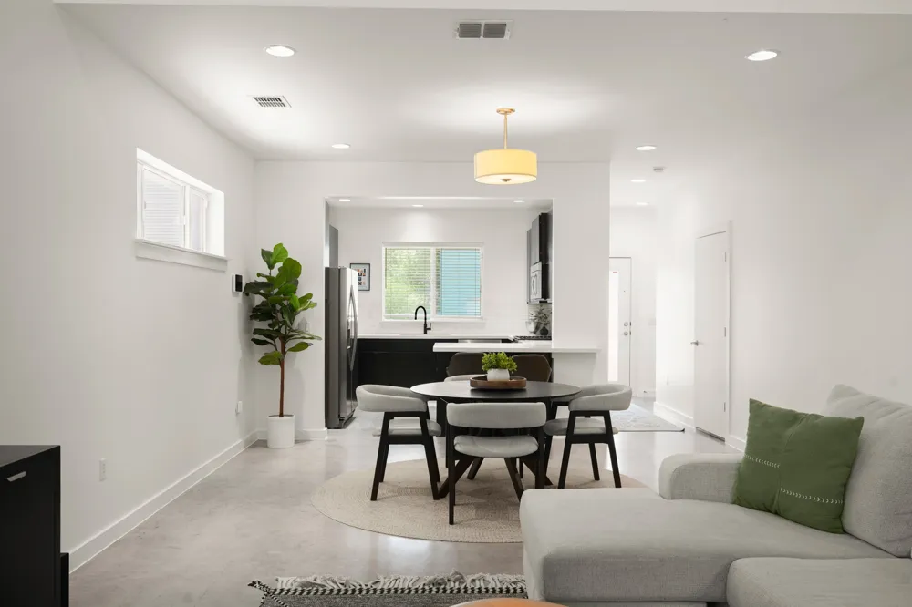 5616 S 1st Street #18 Austin, TX 78745