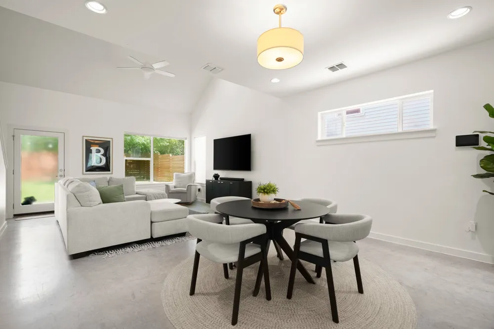 5616 S 1st Street #18 Austin, TX 78745