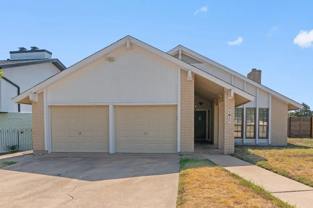 1813 Cedar Ridge Drive Austin, TX 78741