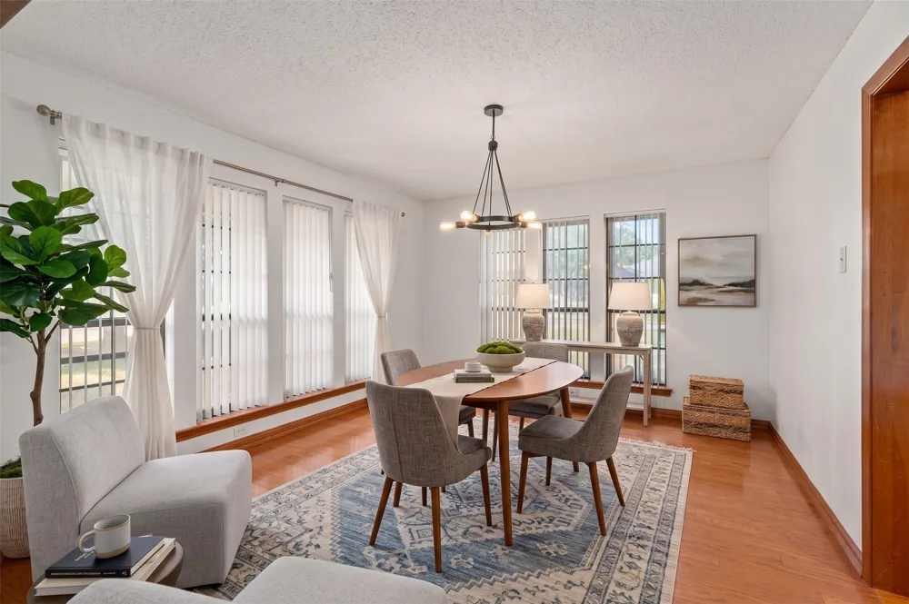 1813 Cedar Ridge Drive Austin, TX 78741