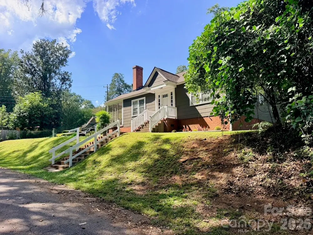 130 School Drive Spartanburg, SC 29301
