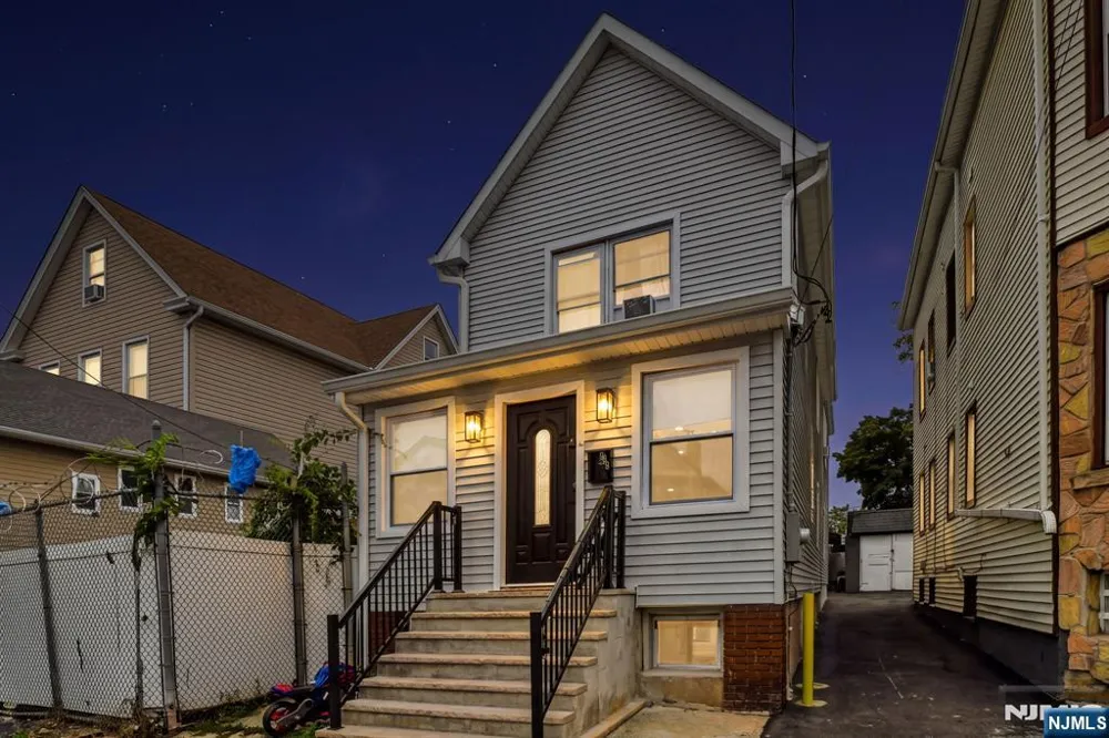 649 30th Street Paterson, NJ 07513