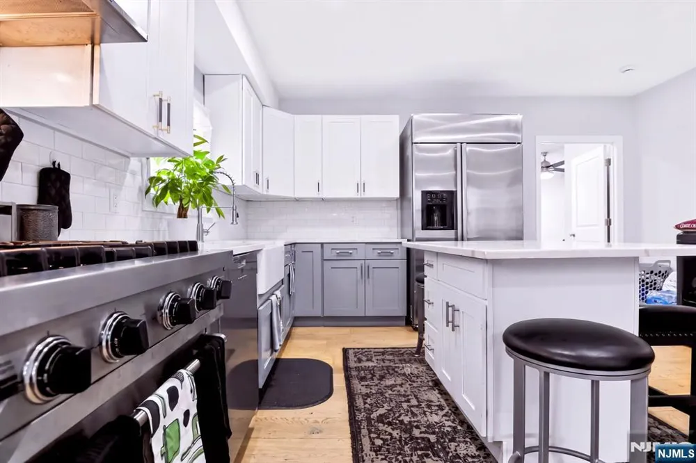 649 30th Street Paterson, NJ 07513