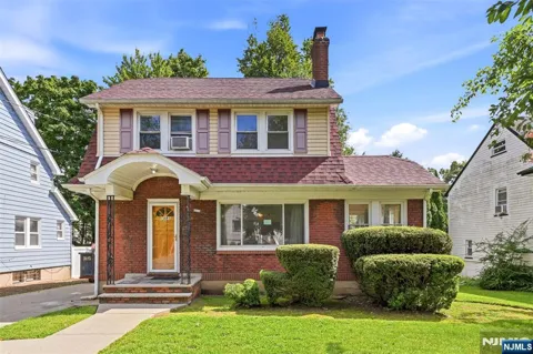 1481 Endicott Terrace