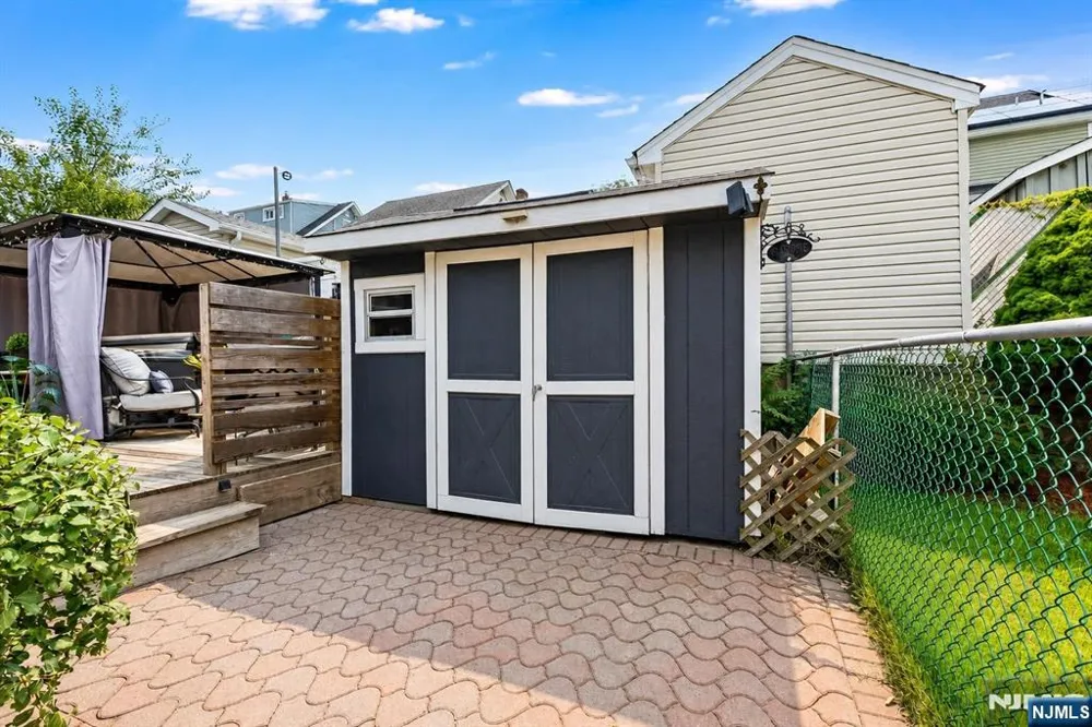 22 William Street North Arlington, NJ 07031