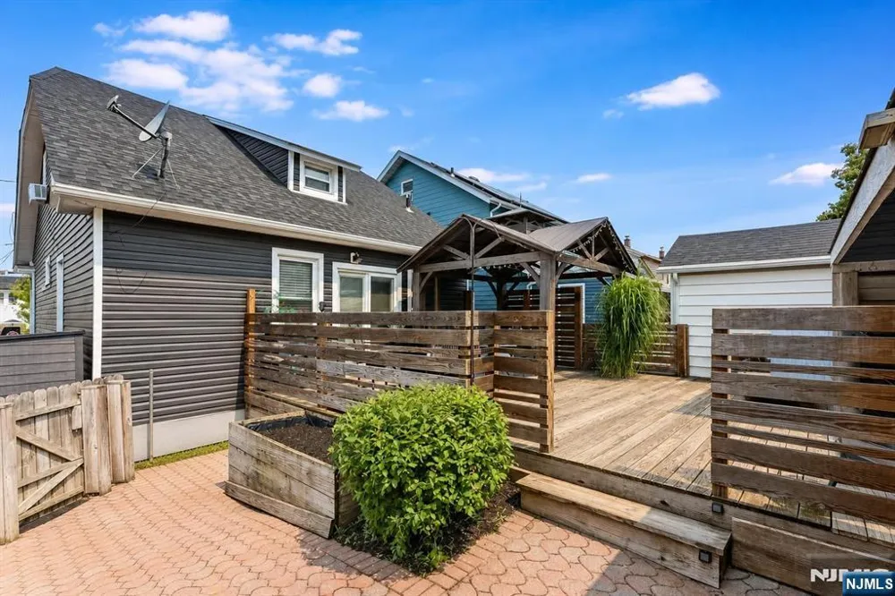 22 William Street North Arlington, NJ 07031
