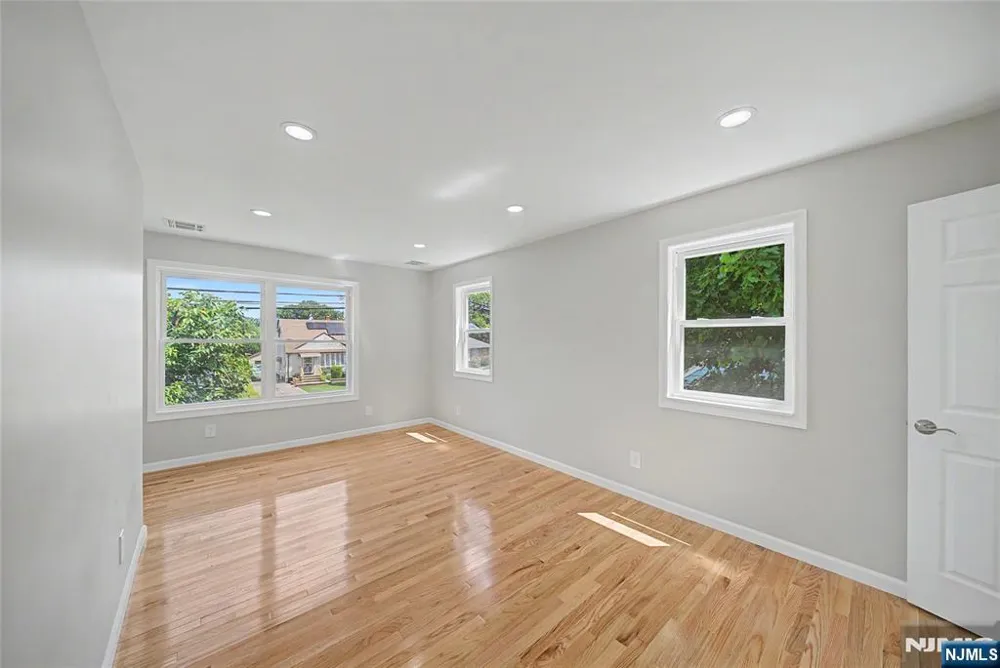 699 Bloomfield Avenue Clifton, NJ 07012