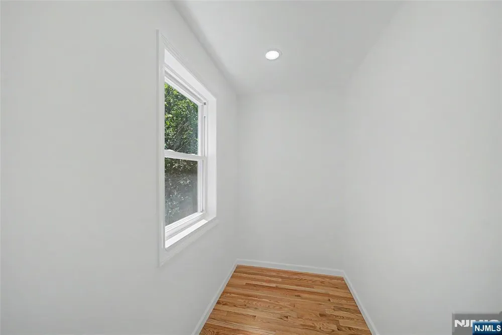 699 Bloomfield Avenue Clifton, NJ 07012