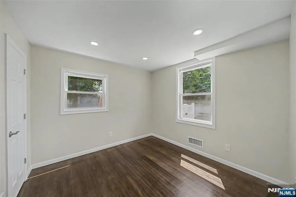 699 Bloomfield Avenue Clifton, NJ 07012