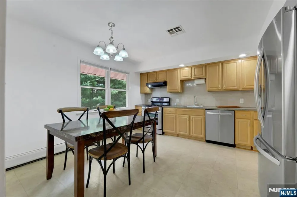 198 Scharer Avenue Northvale, NJ 07647