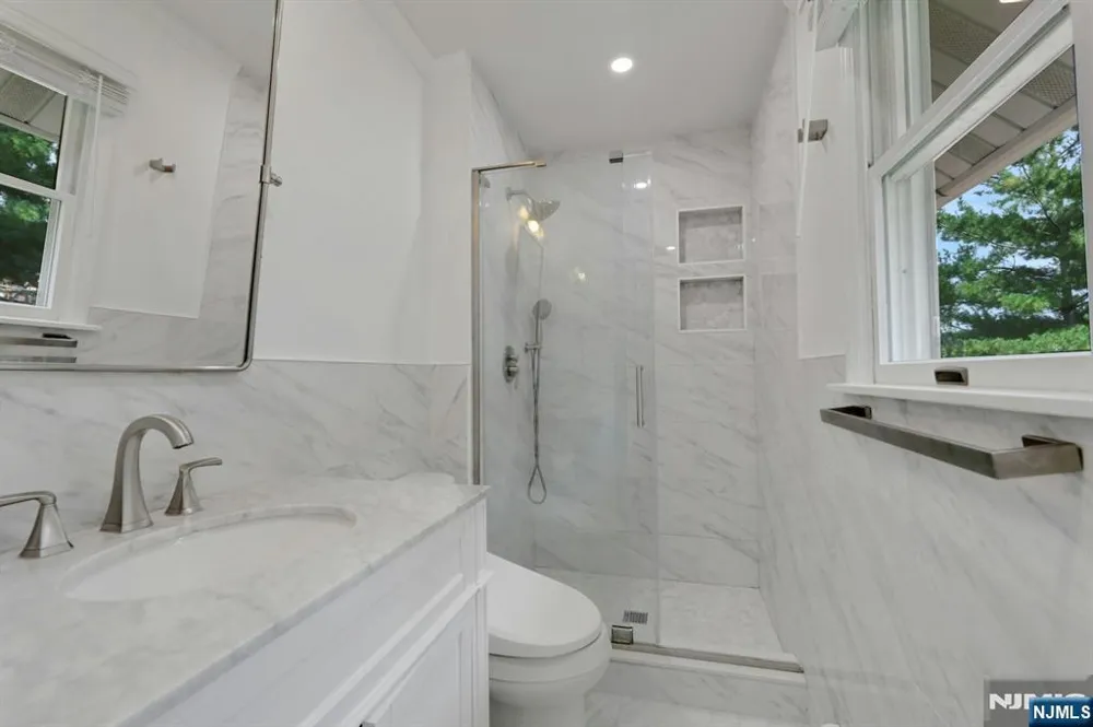 198 Scharer Avenue Northvale, NJ 07647