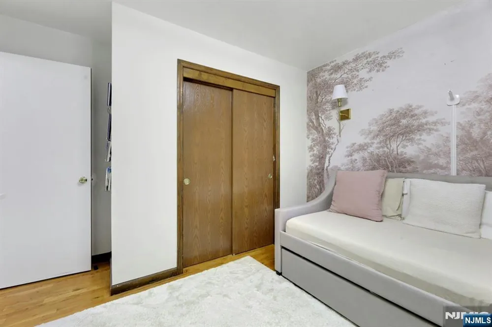 198 Scharer Avenue Northvale, NJ 07647