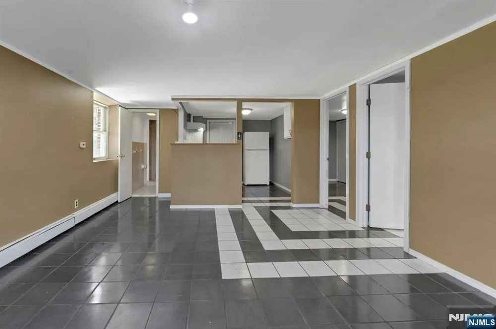 198 Scharer Avenue Northvale, NJ 07647