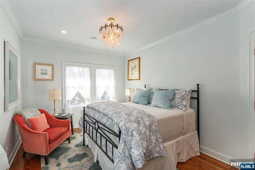 85 Evergreen Avenue Bloomfield, NJ 07003