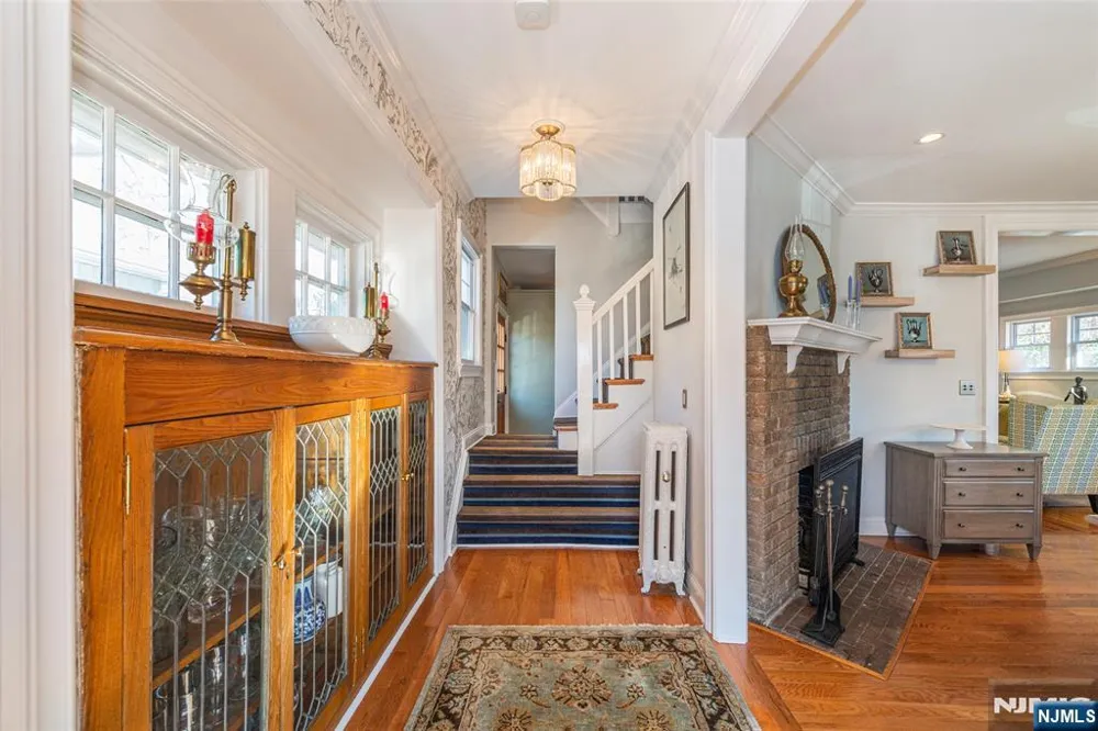 85 Evergreen Avenue Bloomfield, NJ 07003