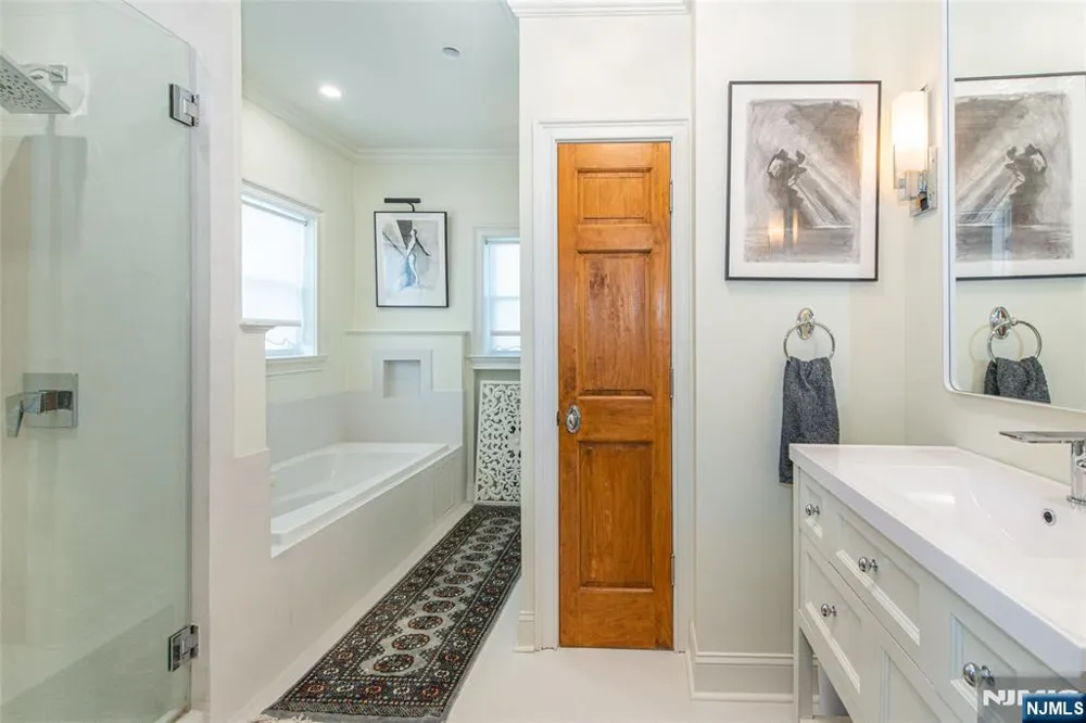85 Evergreen Avenue Bloomfield, NJ 07003