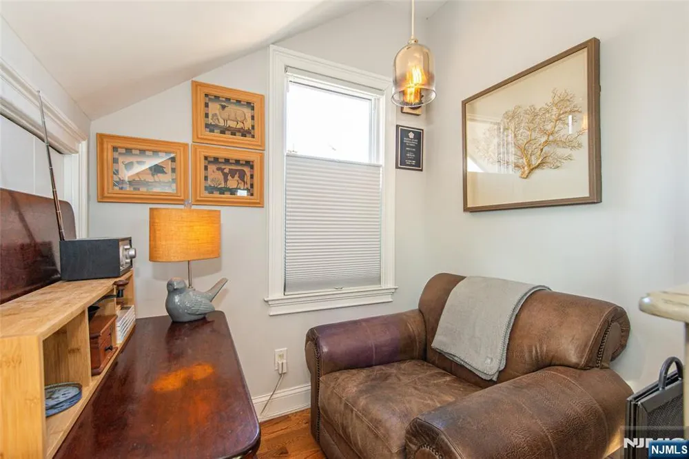 85 Evergreen Avenue Bloomfield, NJ 07003
