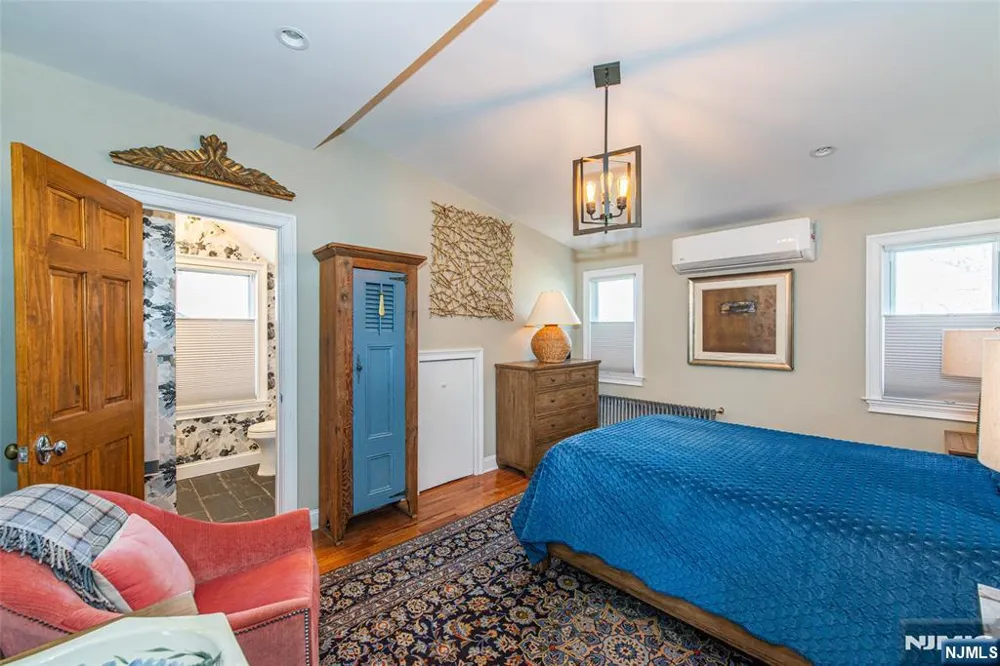 85 Evergreen Avenue Bloomfield, NJ 07003