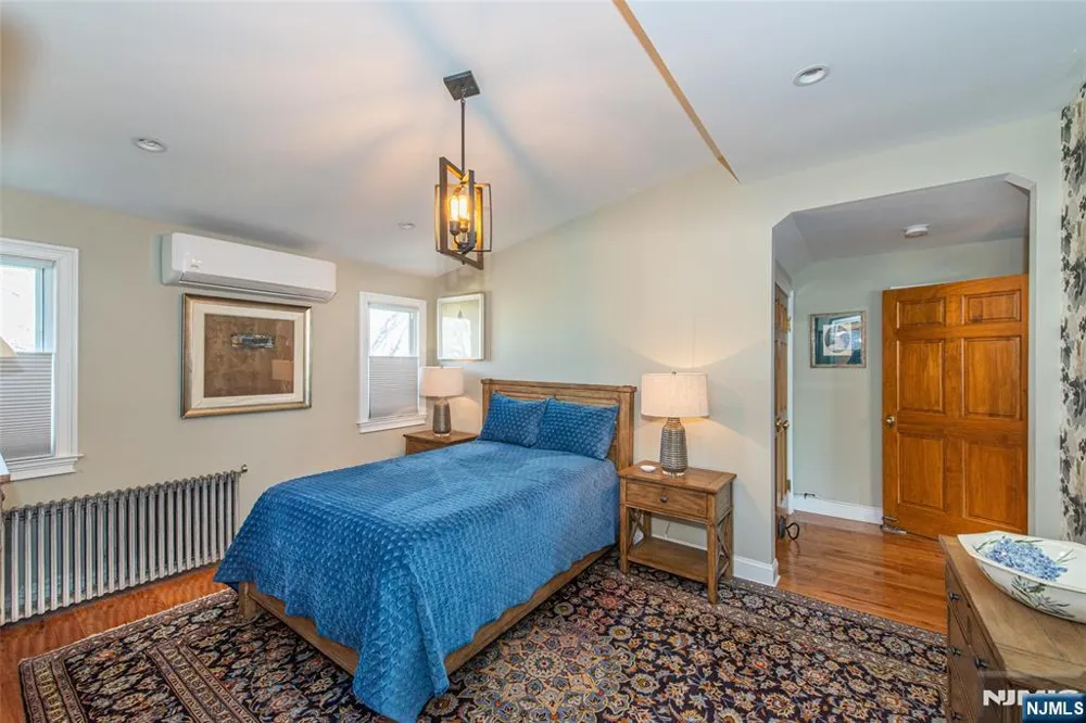 85 Evergreen Avenue Bloomfield, NJ 07003