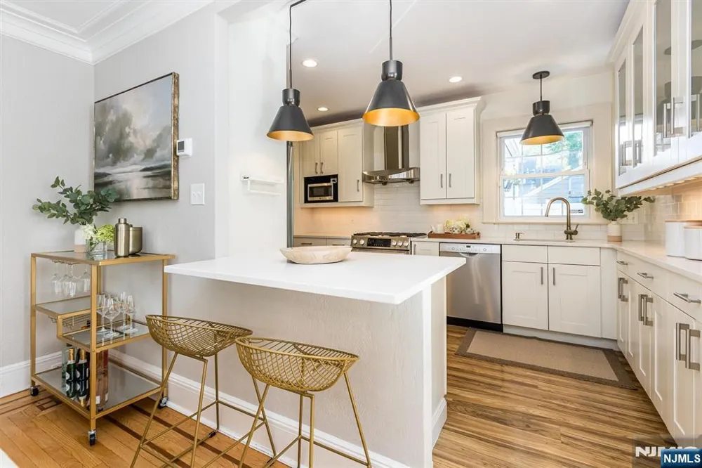 10 Colgate Road Maplewood, NJ 07040
