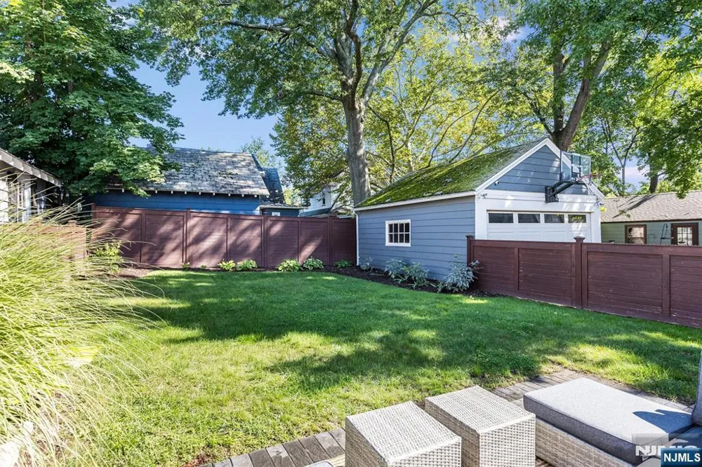 10 Colgate Road Maplewood, NJ 07040