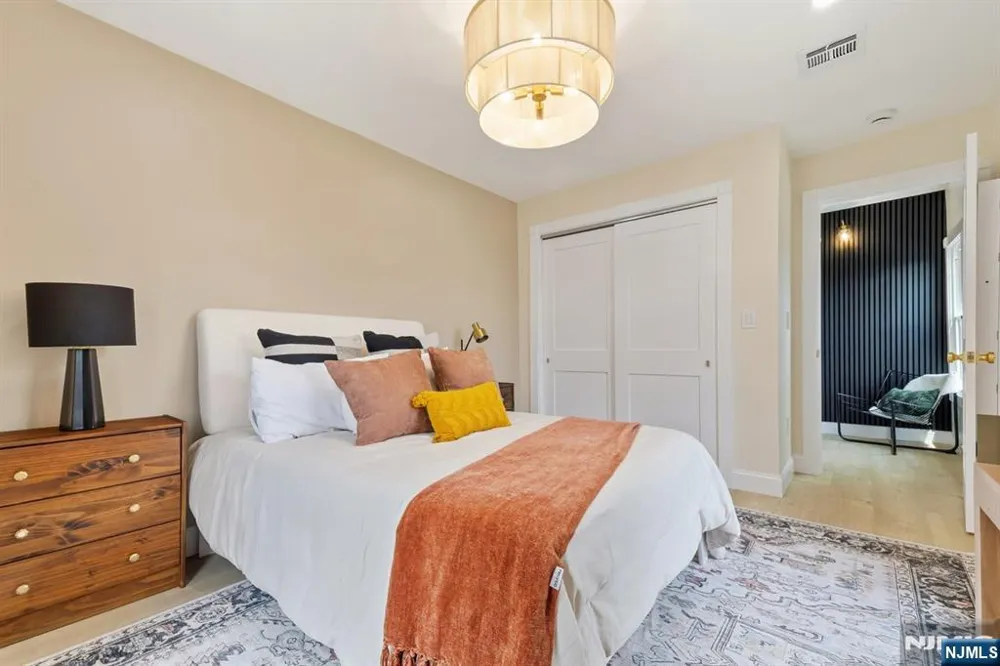 231 Wierimus Road Hillsdale, NJ 07642