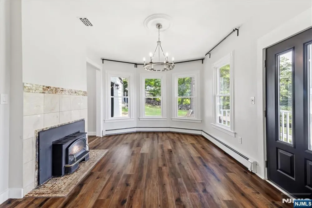 231 Wierimus Road Hillsdale, NJ 07642