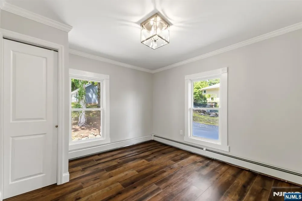 231 Wierimus Road Hillsdale, NJ 07642