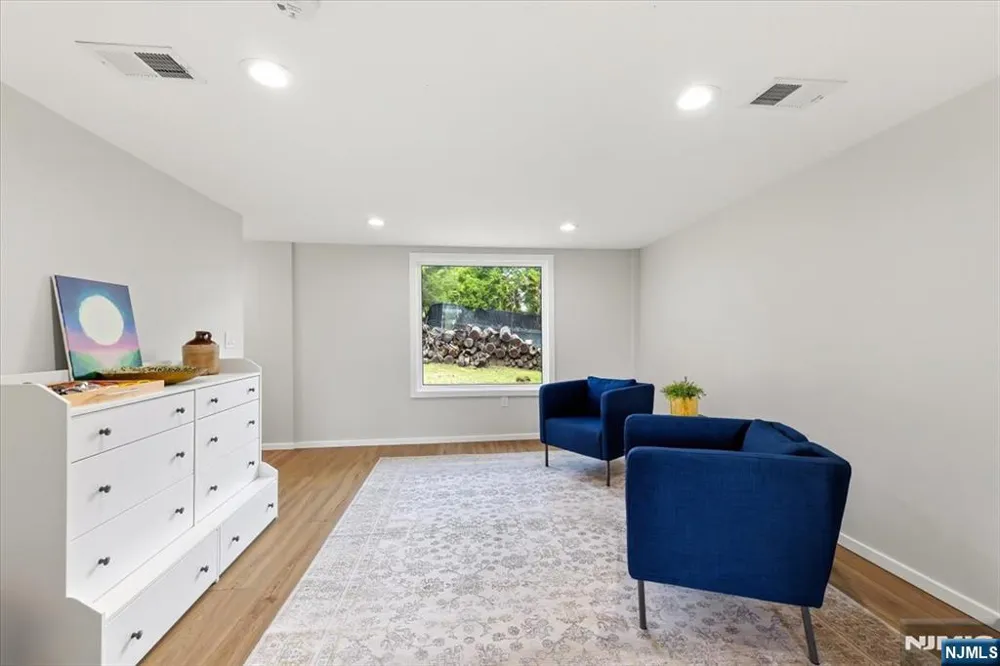 231 Wierimus Road Hillsdale, NJ 07642