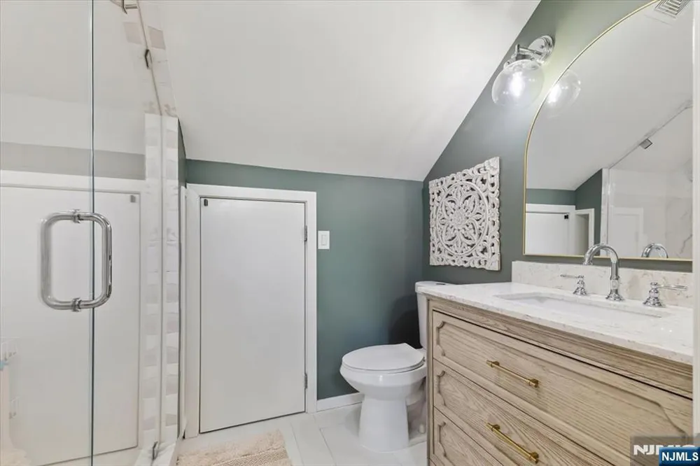 231 Wierimus Road Hillsdale, NJ 07642