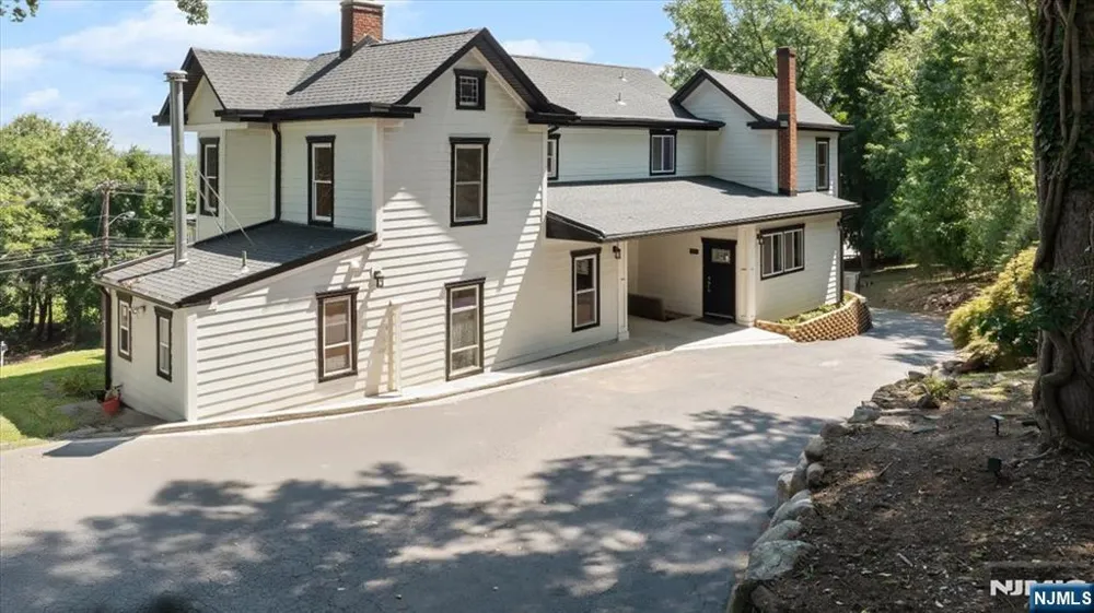 231 Wierimus Road Hillsdale, NJ 07642