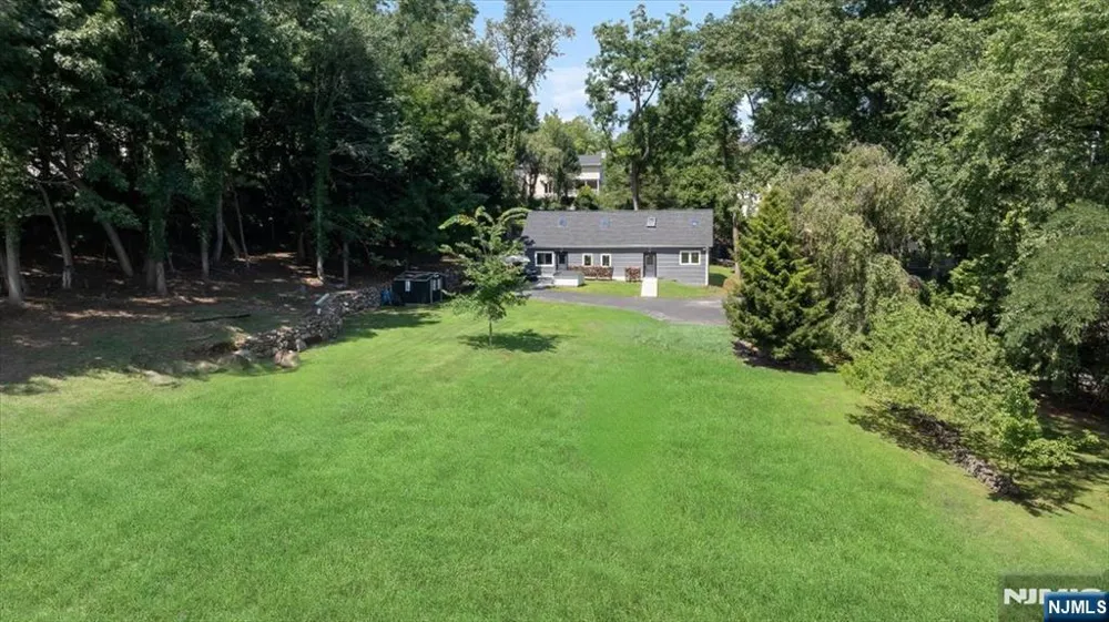 231 Wierimus Road Hillsdale, NJ 07642