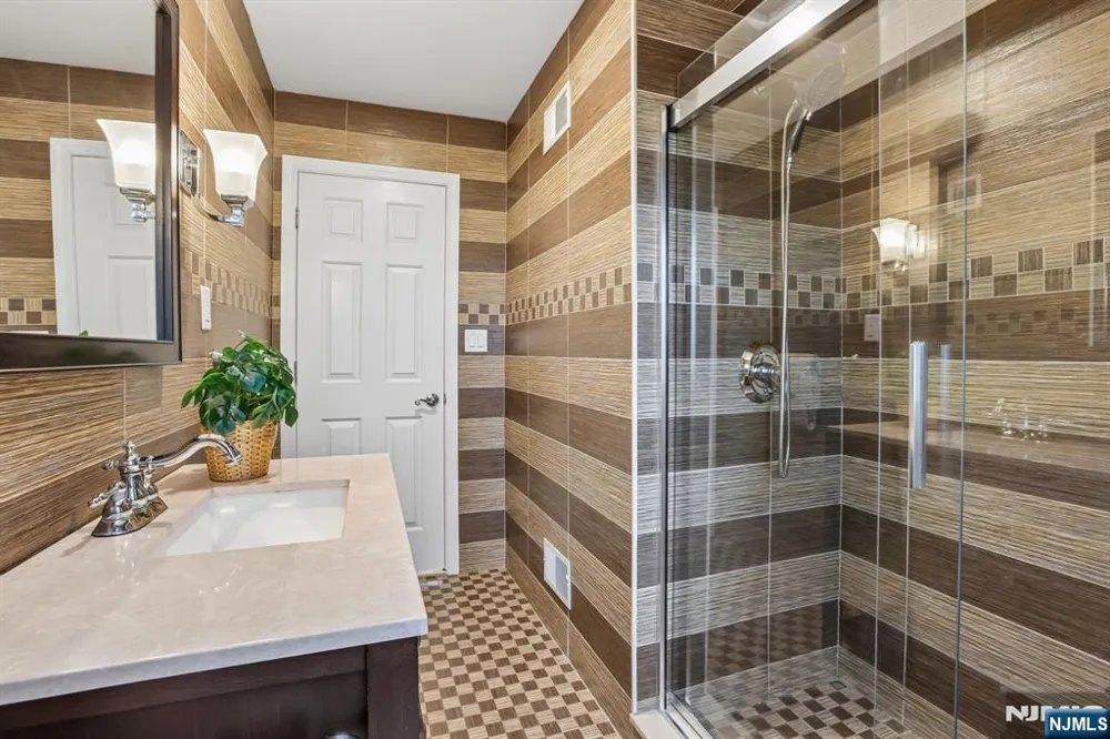 650 Ridgewood Road Maplewood, NJ 07040