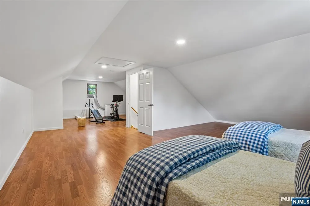 650 Ridgewood Road Maplewood, NJ 07040
