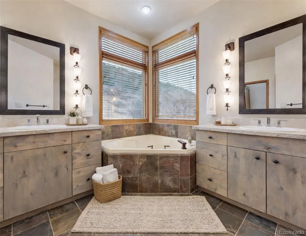 4777 Ponderosa Trail Littleton, CO 80125