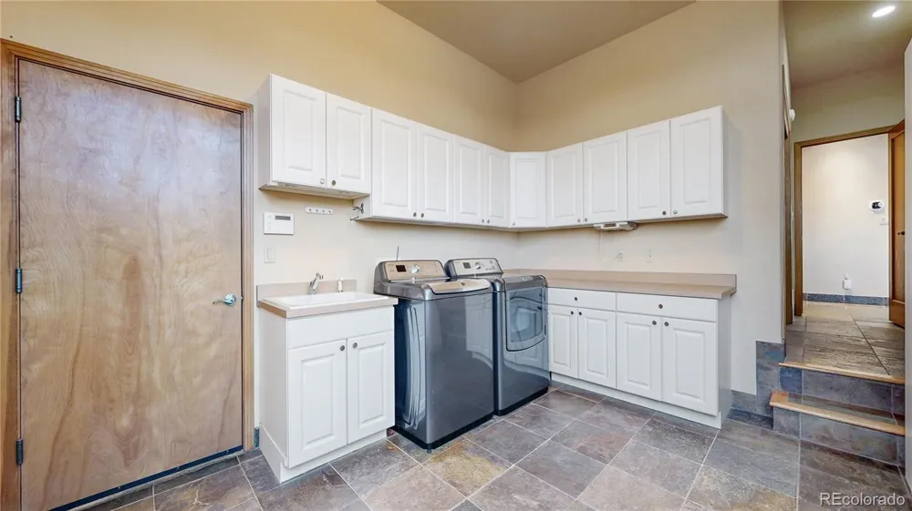 4777 Ponderosa Trail Littleton, CO 80125