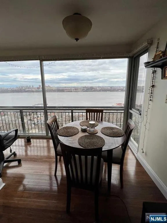 2 Horizon Road 1211 Fort Lee, NJ 07024
