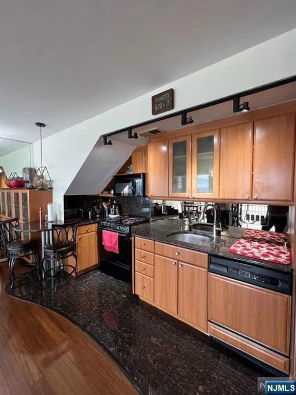 2 Horizon Road 1211 Fort Lee, NJ 07024