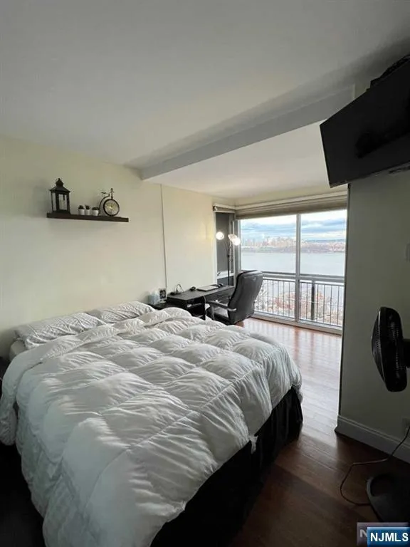 2 Horizon Road 1211 Fort Lee, NJ 07024