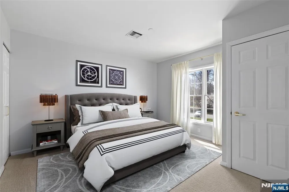 189 Forest Avenue 108 Paramus, NJ 07652