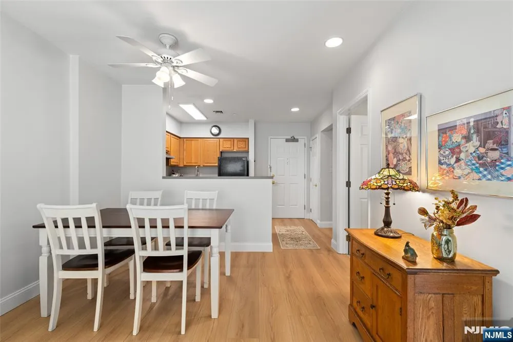 189 Forest Avenue 108 Paramus, NJ 07652