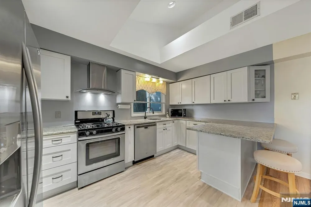 148 Main Avenue 142 Passaic, NJ 07055