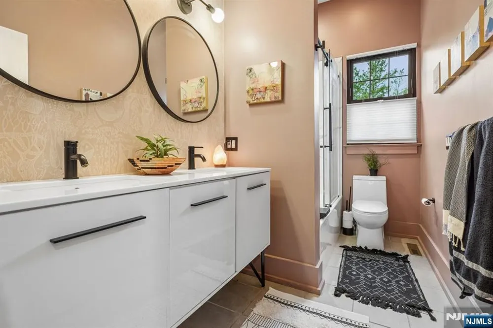 51-02 Greenwood Avenue 2A Montclair, NJ 07042