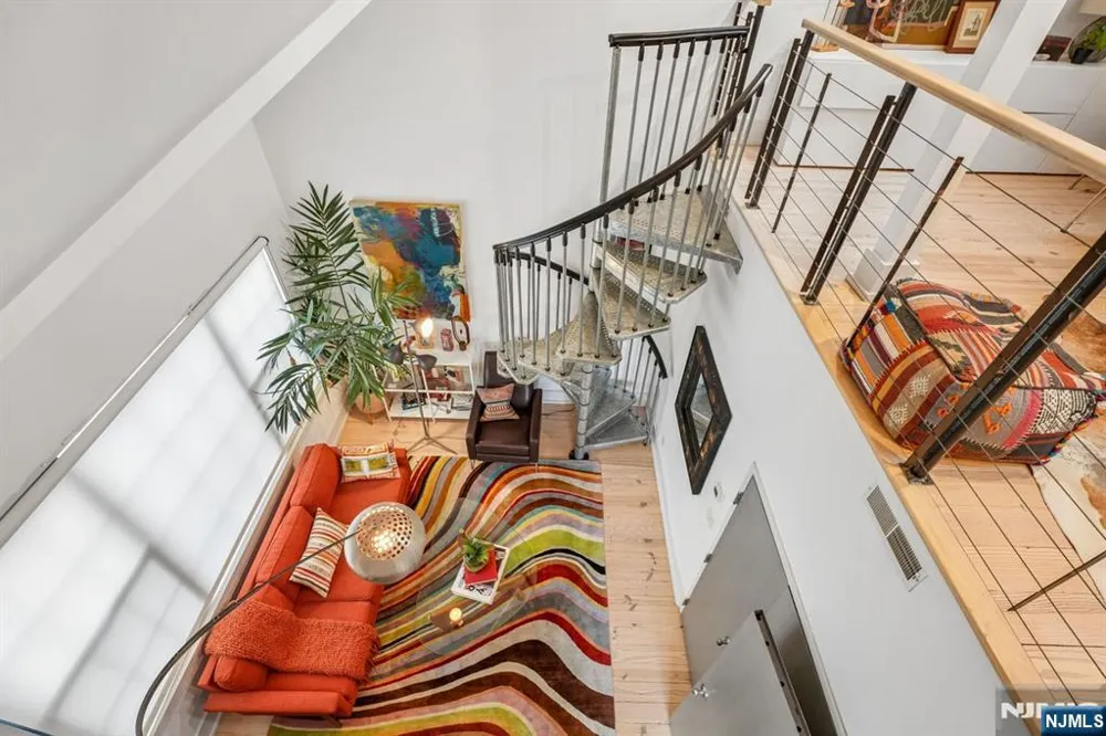 51-02 Greenwood Avenue 2A Montclair, NJ 07042